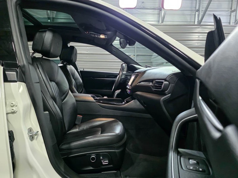 2021 Maserati Levante - Image 12 of 20