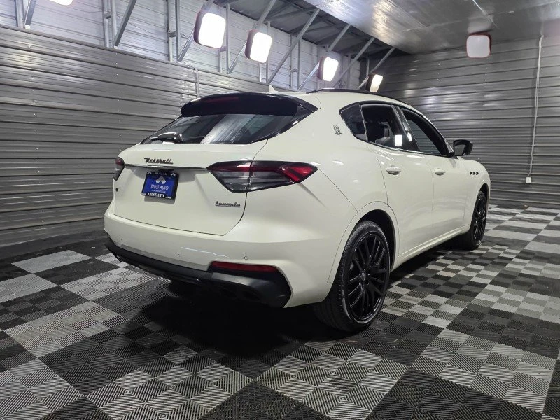 2021 Maserati Levante - Image 6 of 20