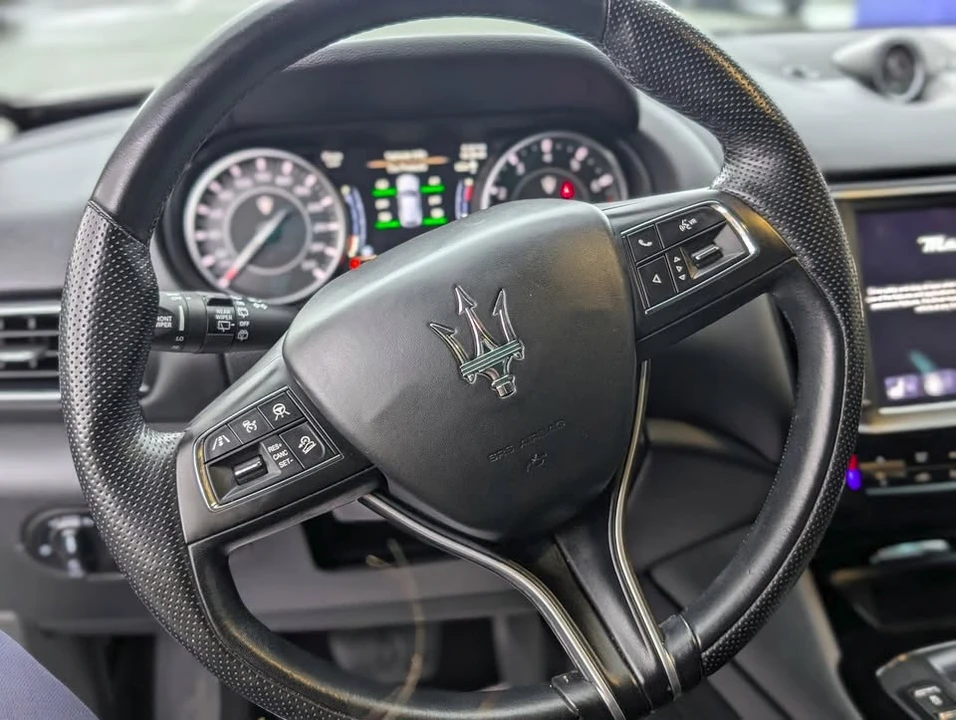2021 Maserati Levante - Image 5 of 20