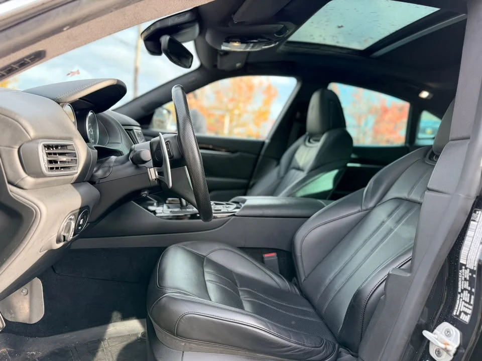 2021 Maserati Levante - Image 4 of 8