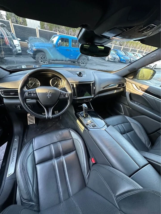 2021 Maserati Levante - Image 9 of 12