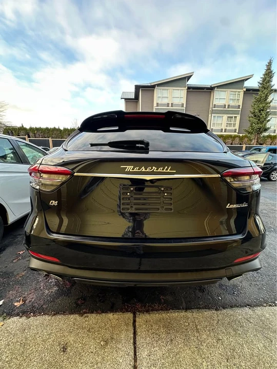 2021 Maserati Levante - Image 5 of 12