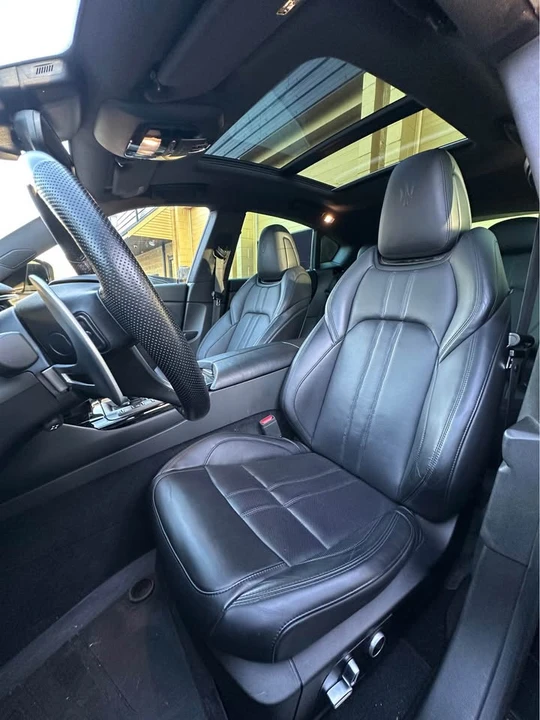 2021 Maserati Levante - Image 8 of 12