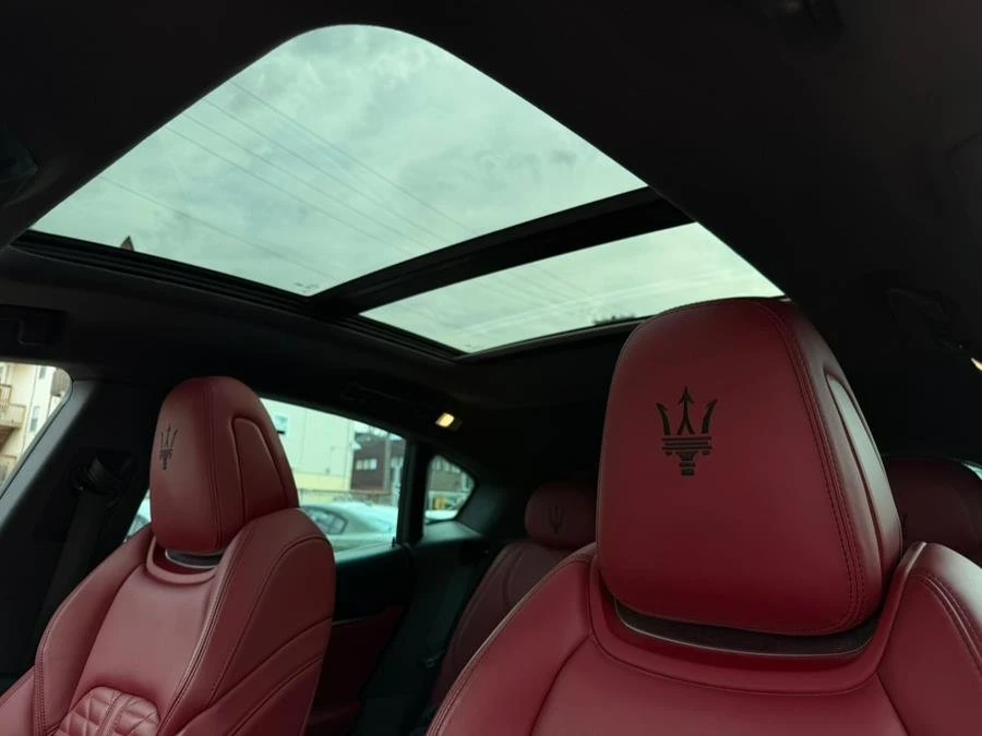 2021 Maserati Levante - Image 9 of 12