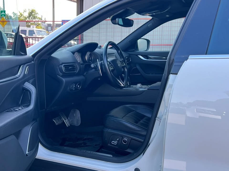 2021 Maserati Levante - Image 10 of 20