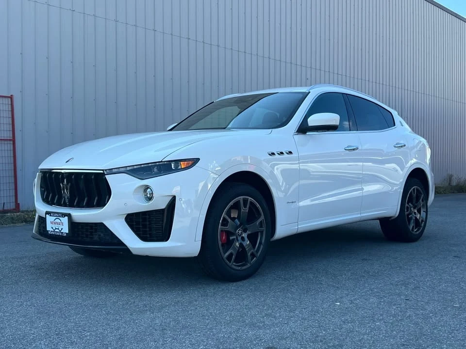 2021 Maserati Levante - Image 2 of 20