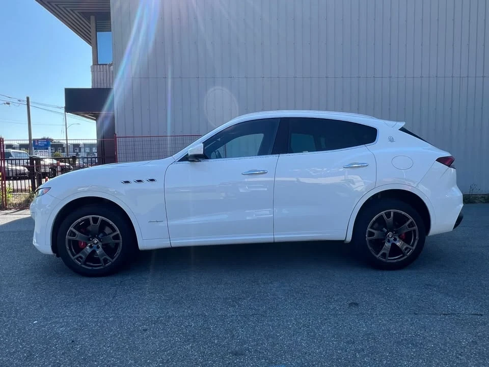 2021 Maserati Levante - Image 8 of 20