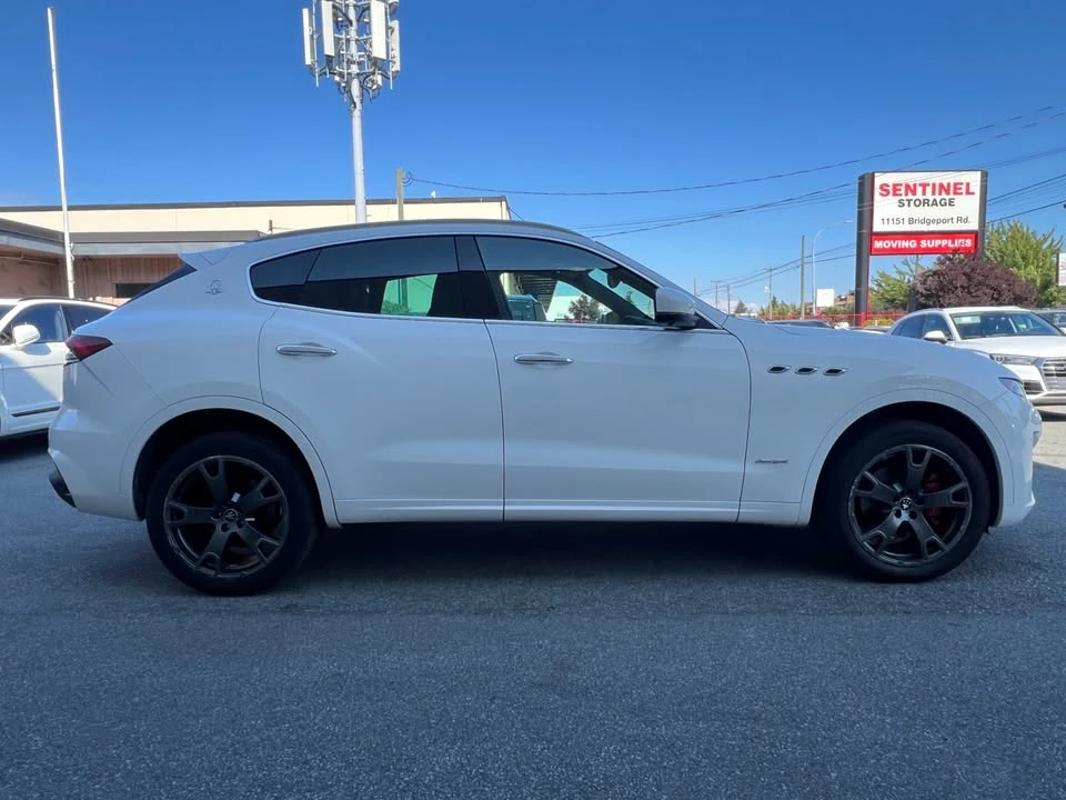 2021 Maserati Levante - Image 4 of 20