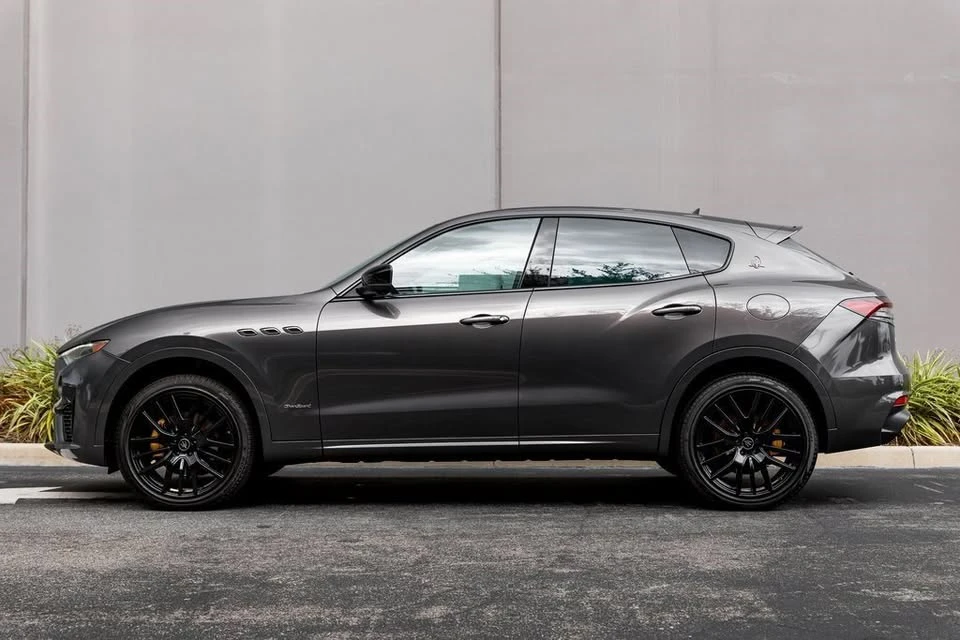 2021 Maserati Levante - Image 2 of 20