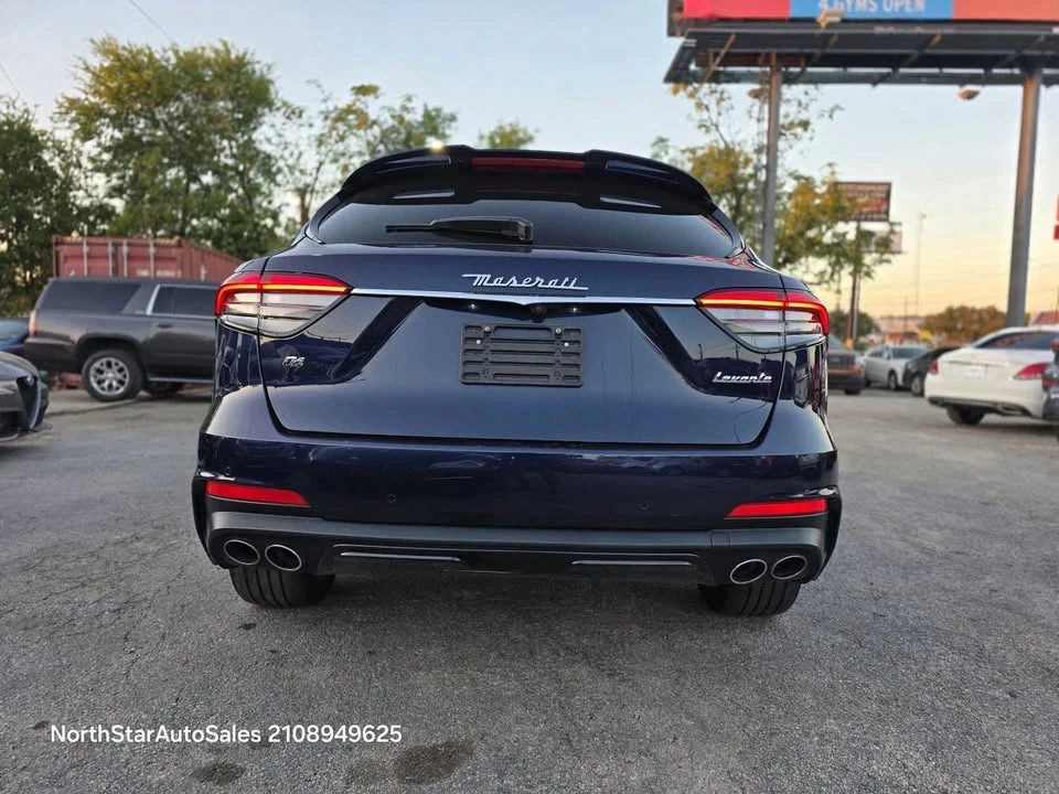 2021 Maserati Levante - Image 18 of 19