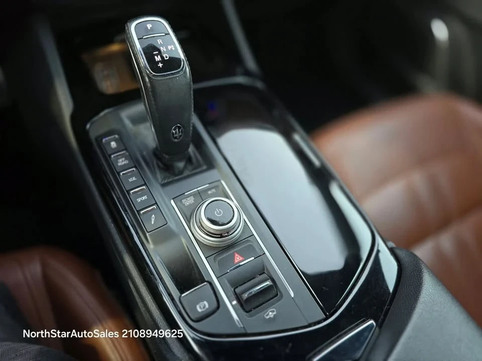 2021 Maserati Levante - Image 12 of 19