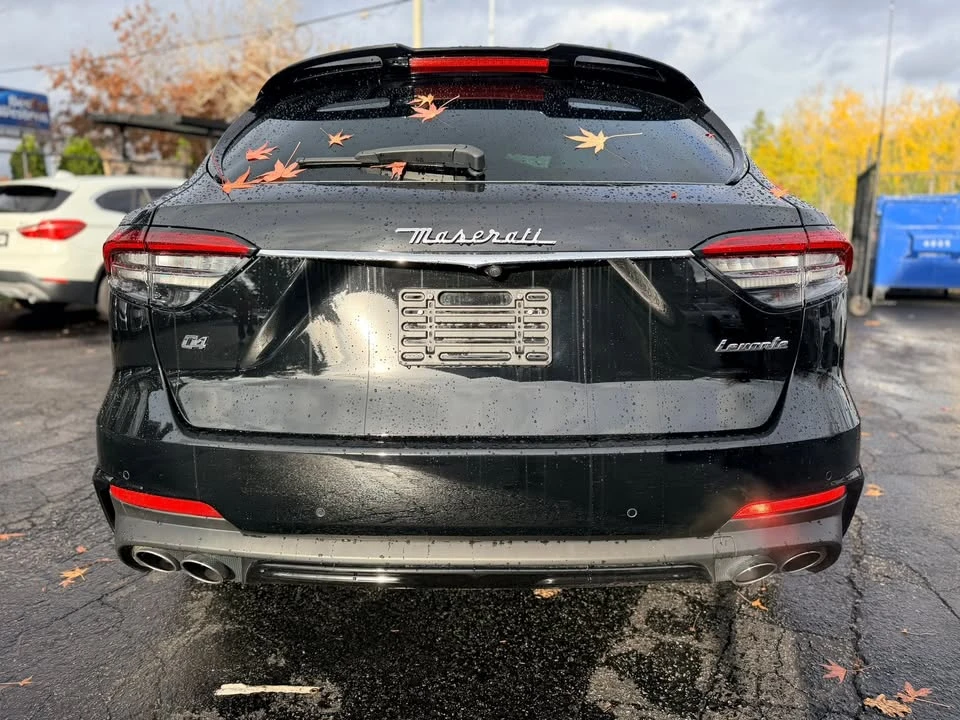 2021 Maserati Levante - Image 4 of 9