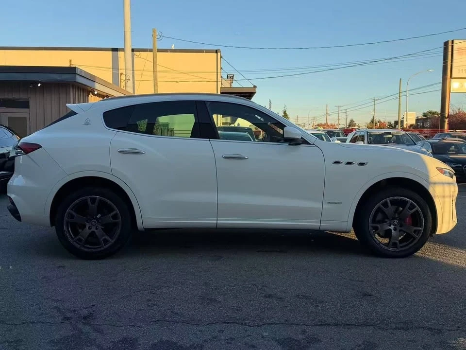 2021 Maserati Levante - Image 4 of 20