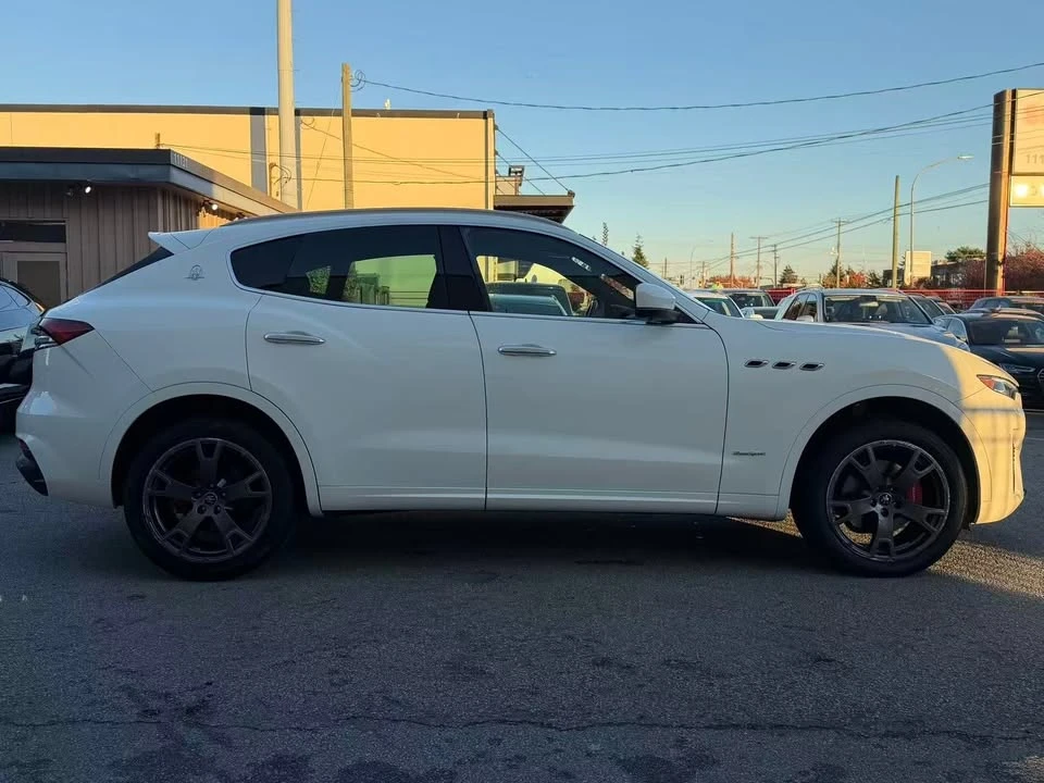 2021 Maserati Levante - Image 4 of 20