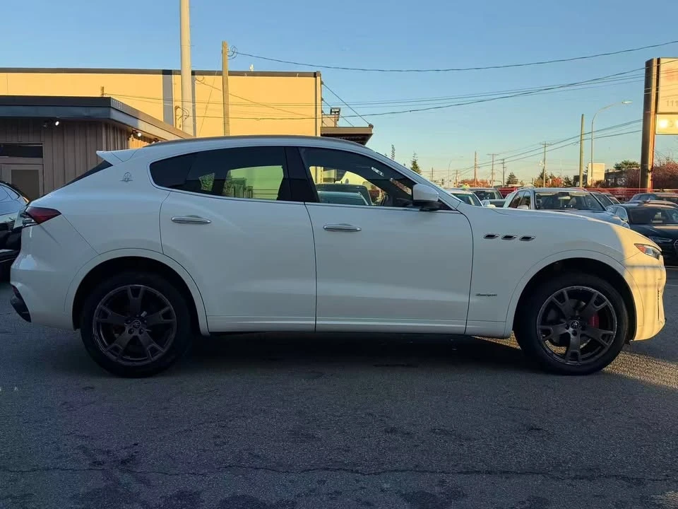 2021 Maserati Levante - Image 4 of 20
