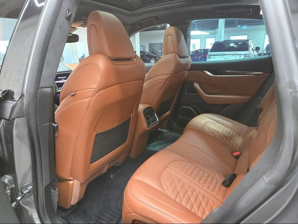 2021 Maserati Levante GTS - Image 15 of 18