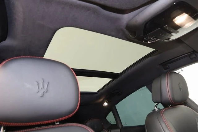 2021 Maserati Levante - Image 5 of 14