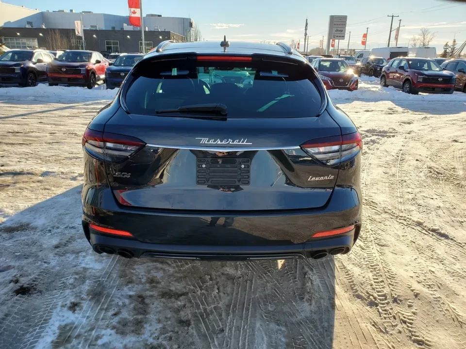 2021 Maserati Levante - Image 4 of 16