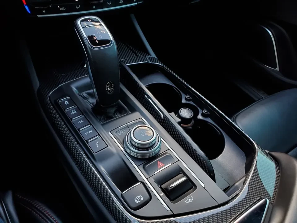 2021 Maserati Levante - Image 11 of 16