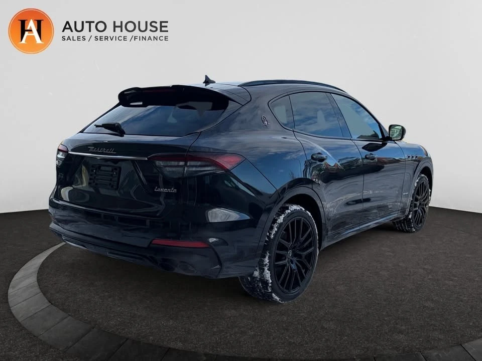 2021 Maserati Levante - Image 5 of 18