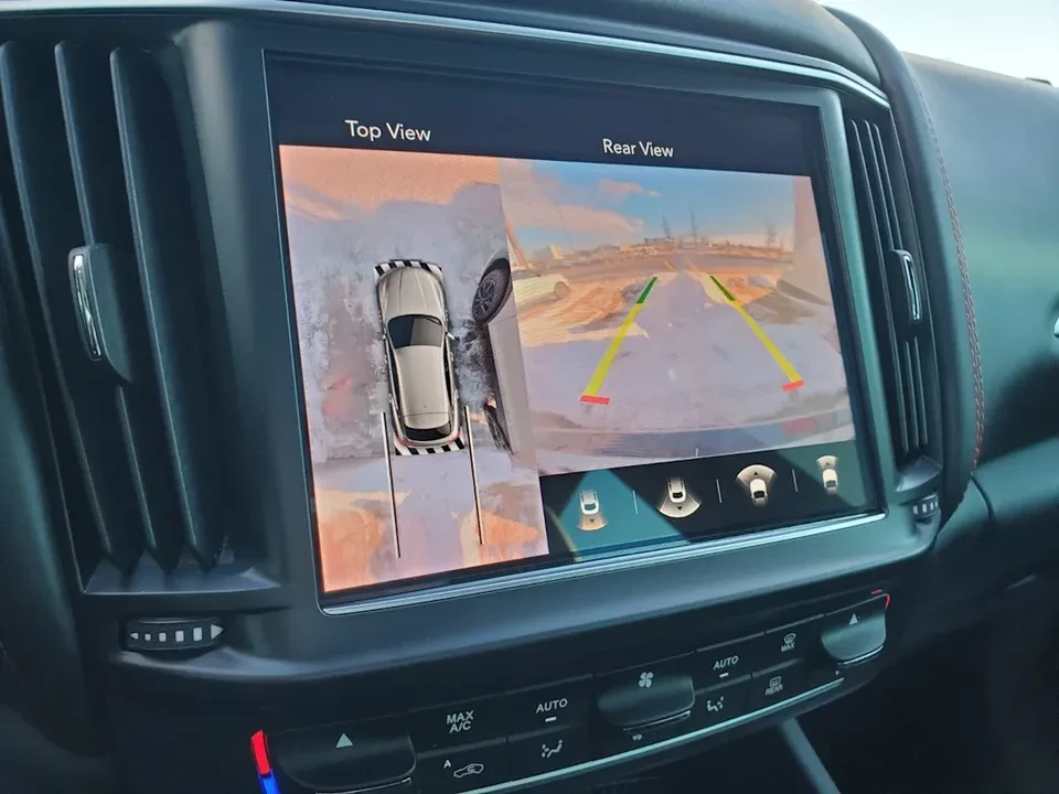 2021 Maserati Levante - Image 15 of 18