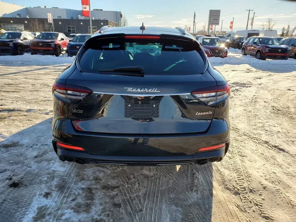 2021 Maserati Levante - Image 4 of 15