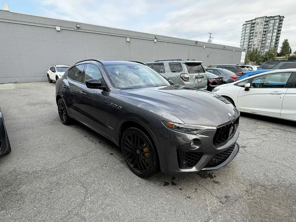 2021 Maserati Levante - Image 3 of 20