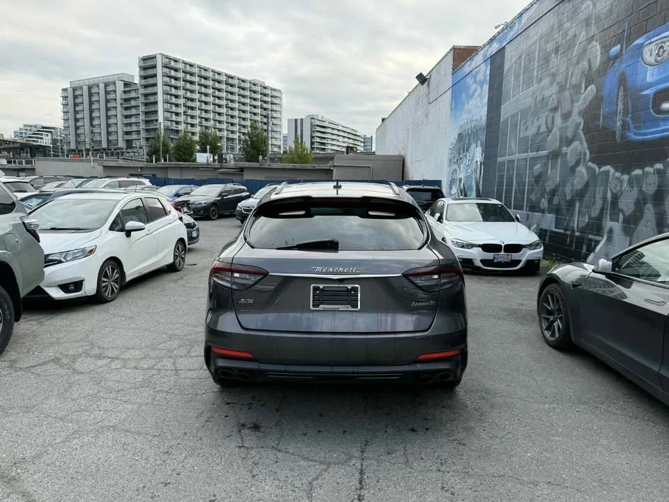 2021 Maserati Levante - Image 5 of 20