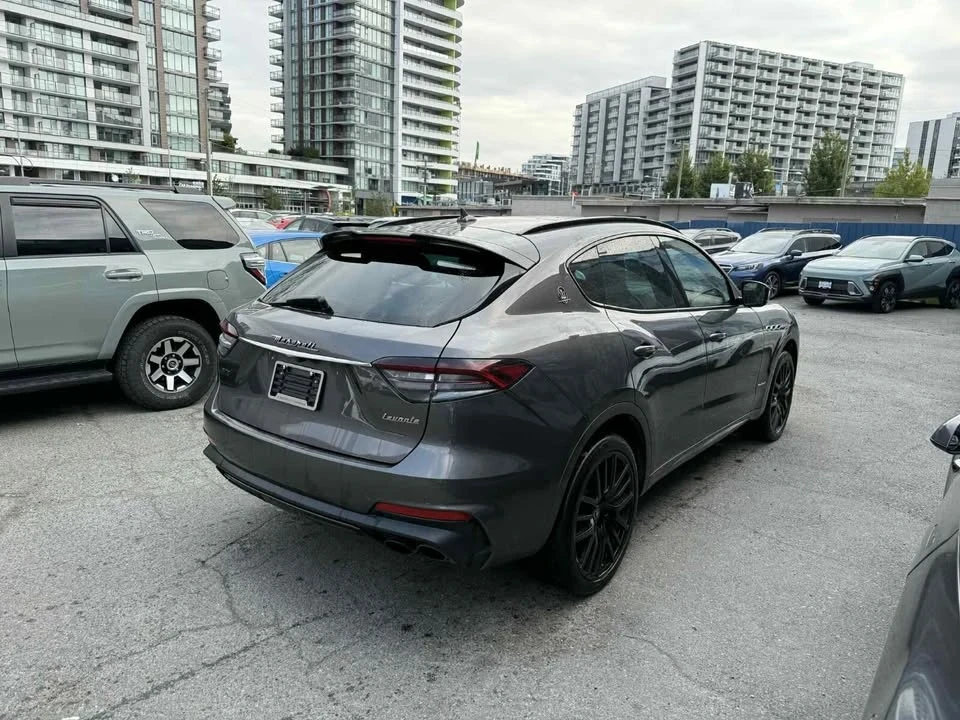 2021 Maserati Levante - Image 6 of 20