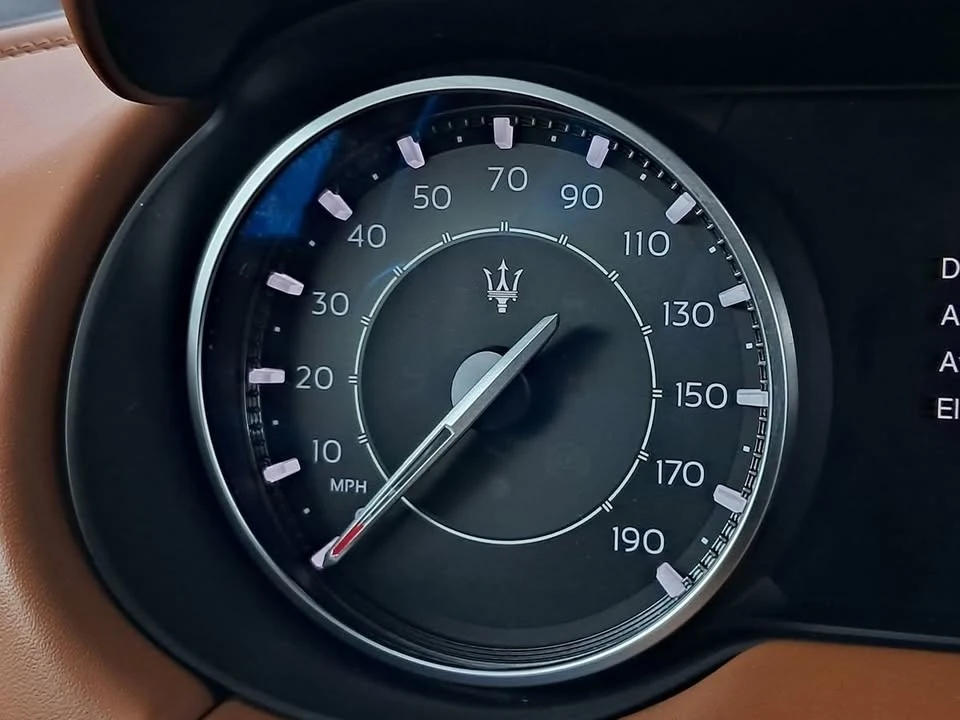 2021 Maserati Levante - Image 15 of 19