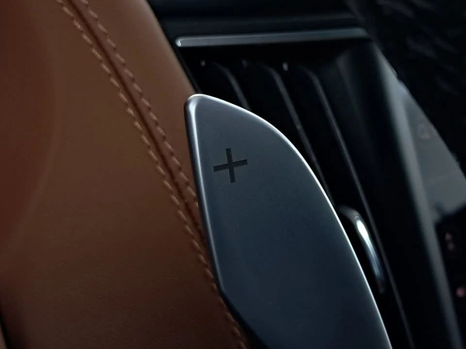 2021 Maserati Levante - Image 18 of 19