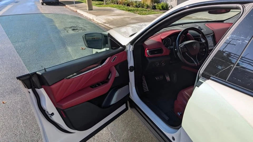 2021 Maserati Levante - Image 5 of 19