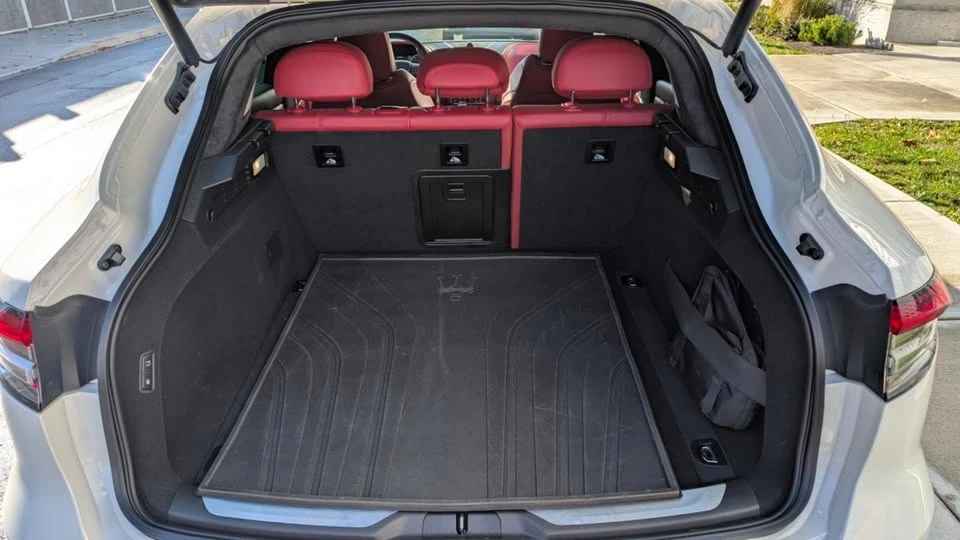 2021 Maserati Levante - Image 15 of 19