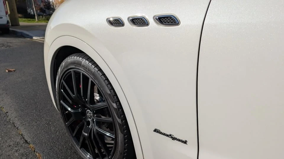 2021 Maserati Levante - Image 11 of 19