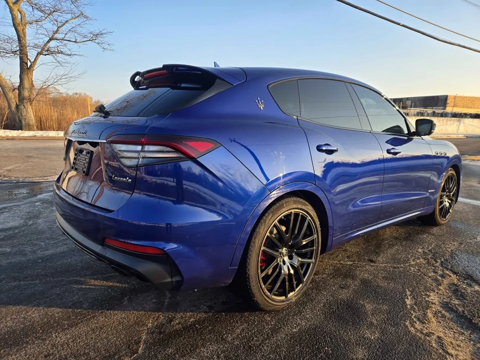 2021 Maserati Levante - Image 4 of 19