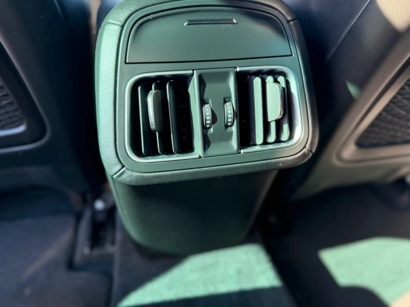 2021 Maserati Levante - Image 16 of 19