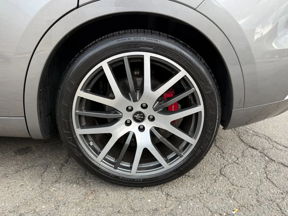 2021 Maserati Levante - Image 18 of 19