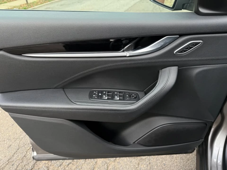 2021 Maserati Levante - Image 8 of 20