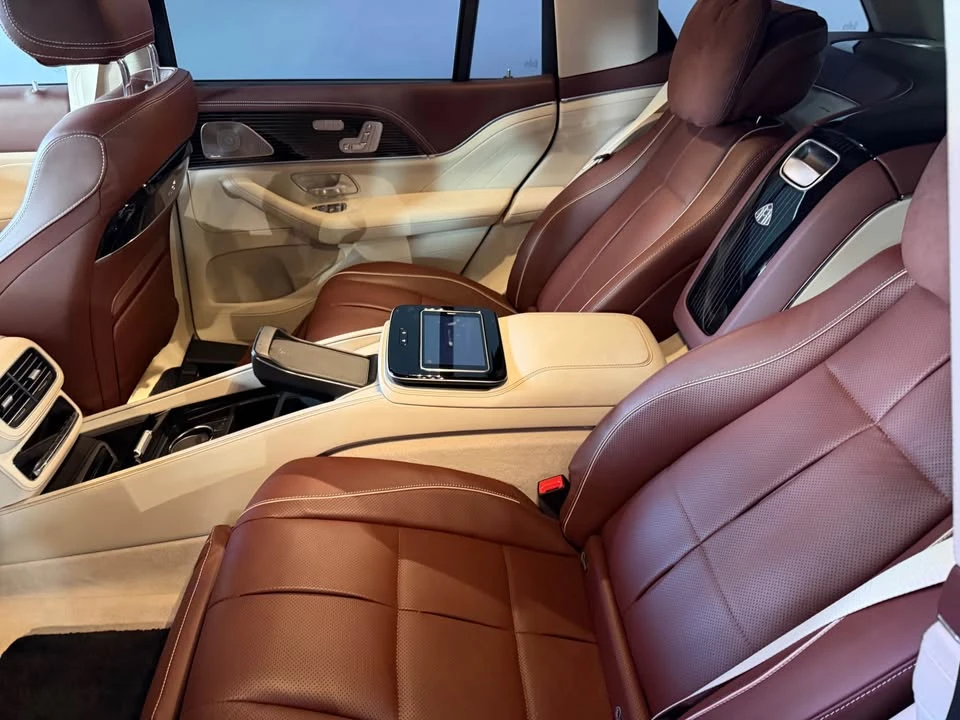 2021 Maybach - Image 11 of 16