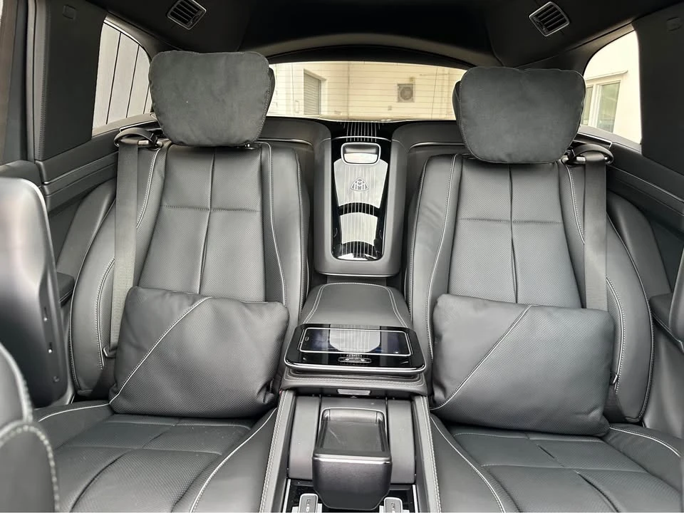 2021 Maybach - Image 14 of 18