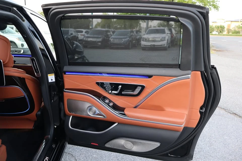 2021 Maybach - Image 13 of 20