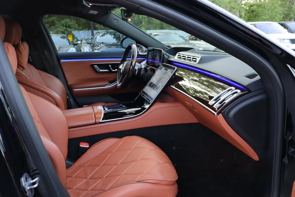 2021 Maybach - Image 16 of 20