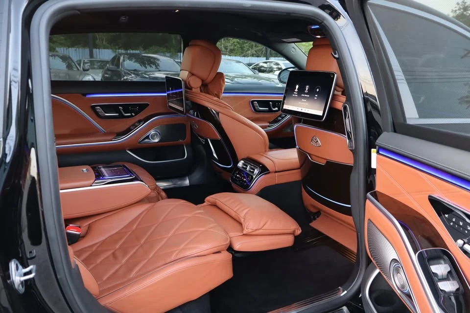 2021 Maybach - Image 15 of 20