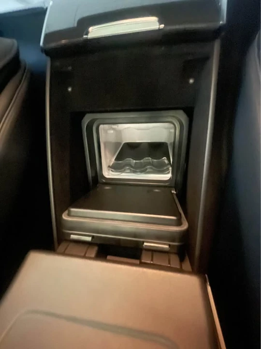 2021 Maybach - Image 7 of 15
