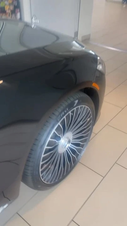 2021 Maybach - Image 15 of 15