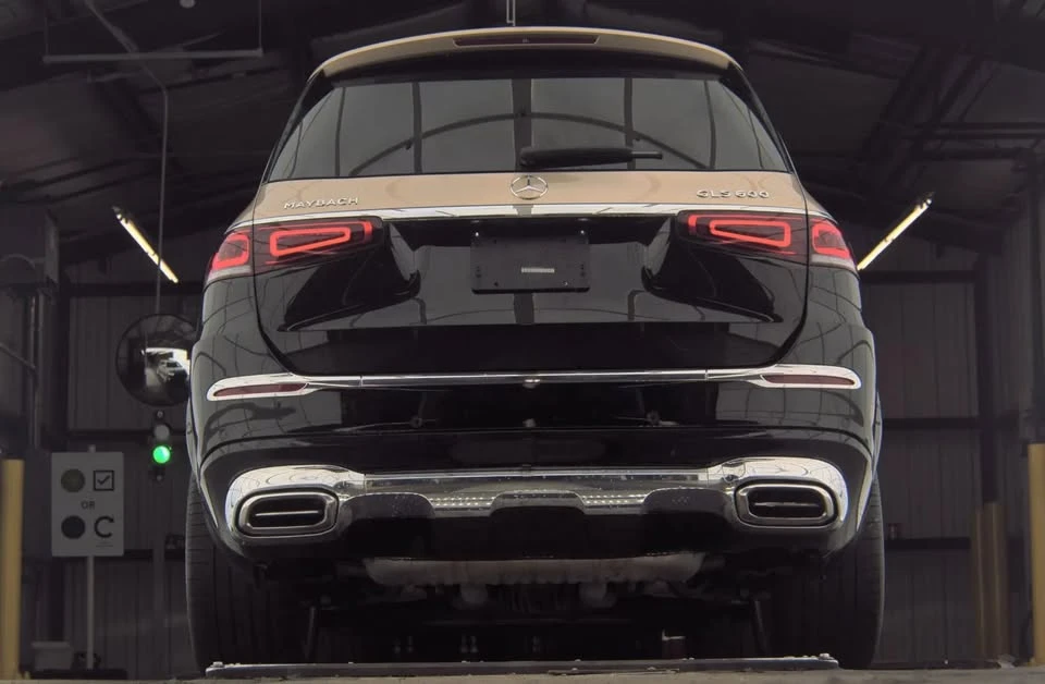2021 Maybach - Image 7 of 14
