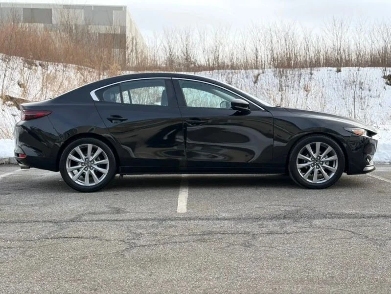 2021 Mazda Mazda 3 4th Gen - Image 9 of 12