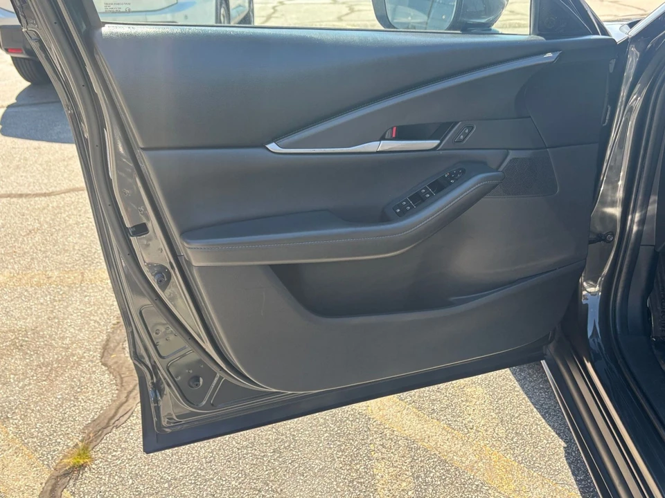 2021 Mazda CX-30 - Image 17 of 31