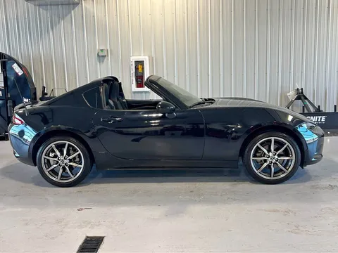 2021 Mazda MX-5 Miata RF Club Convertible 2D