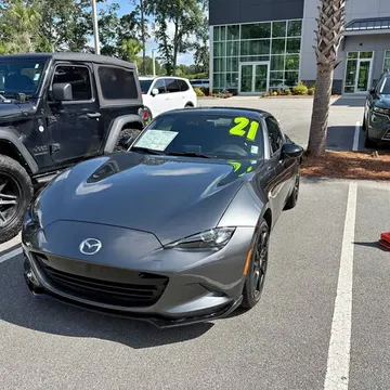 2021 Mazda MX-5 Miata RF Club RWD